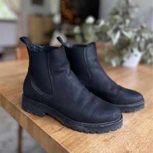 thursday boots legend, size 8